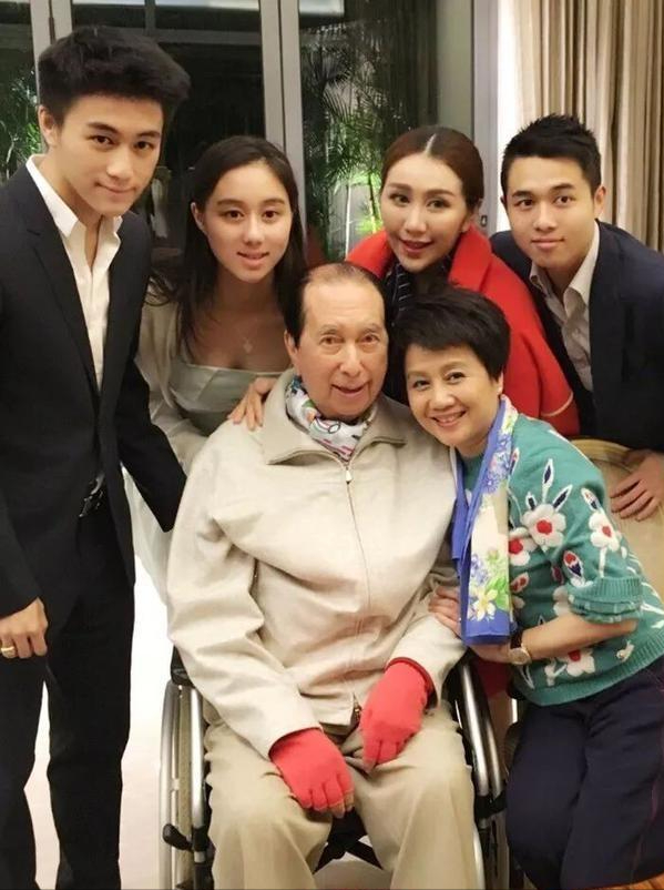 “赌王”何鸿燊的四姨太有多美？20张照片告诉你，美艳不可方物！