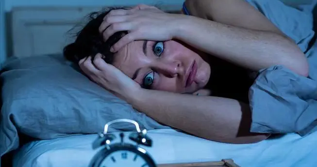 晚上十点前睡觉错了？护师提醒：过了70岁，睡觉要尽量做到这几点