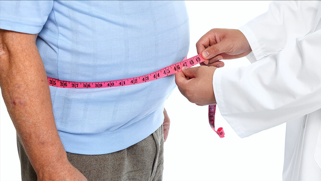 寿命与体重的关系被发现：年过40岁，这样的体重刚刚好，你达标没