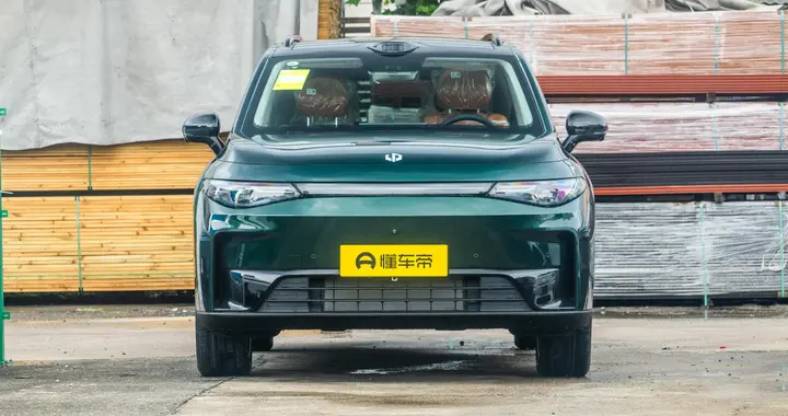 2026款零跑C16：增程纯电都有，六座大空间，15万预算可以看看