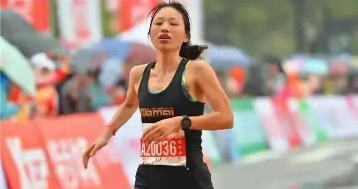 网暴退赛后再冲PB！“最快护士”张水华凭啥逆袭赛道？