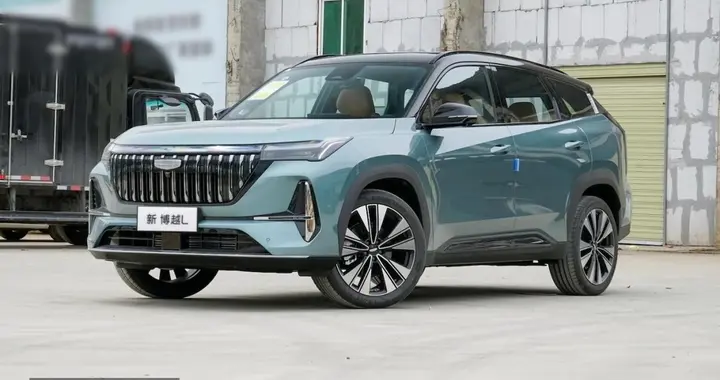 无焦虑还得看燃油SUV！第五代瑞虎8与第四代博越L，选谁更好？