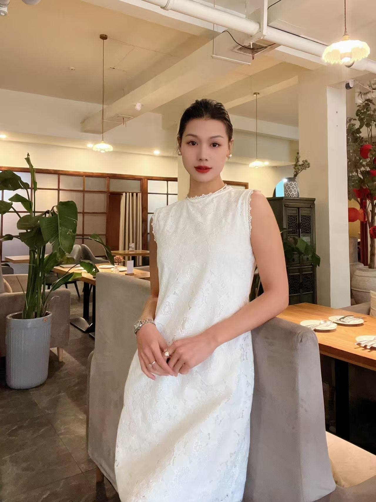 茶愫优雅白色连衣裙女花边背心裙