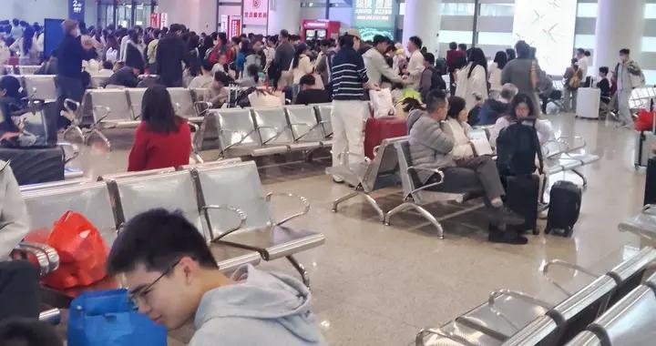 大年初五返程！广东年轻人直言：这个年，过比上班还累！