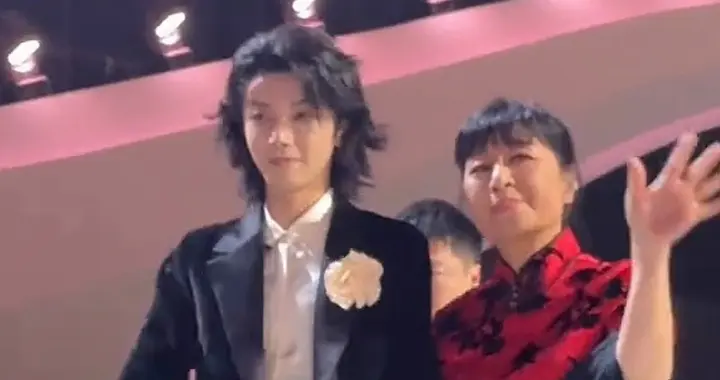 华晨宇与殷秀梅，定义乐坛传承的模样