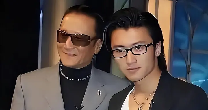 一天5瓜！男星宣布离婚，确认去世，自曝净身出户，谢霆锋最意外