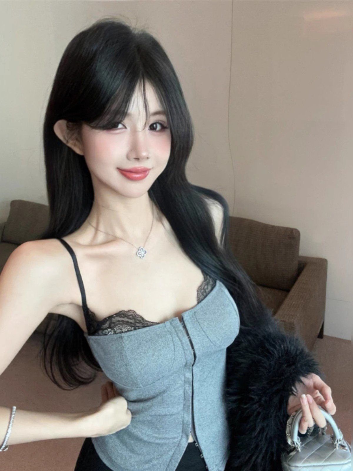 纯欲性感抹胸上衣女春夏假两件带胸垫吊带