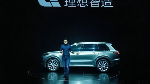 静水流深：李想这回是真怒了，直接发朋友圈