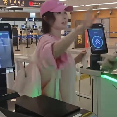 竹轩听雨123456：真是驻龄有术！近日