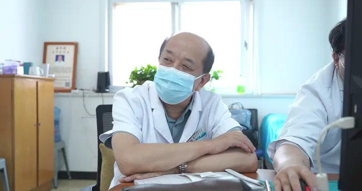 孟主任提醒：忽视孩子这些小动作，小心拖成大问题