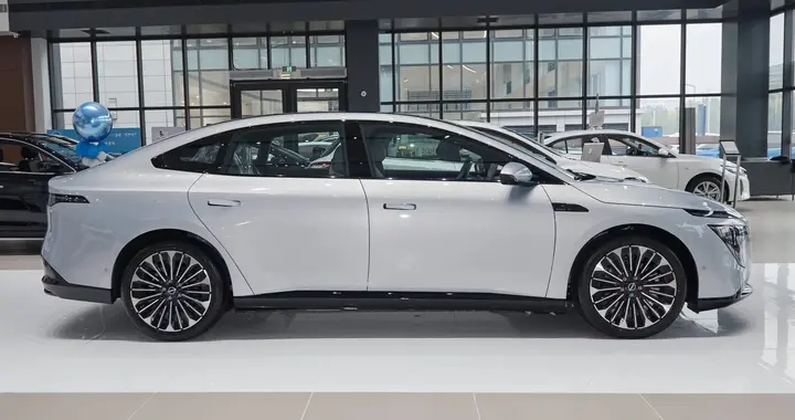 合资电车一鸣惊人，月销10148台，11.99万比国产实在？