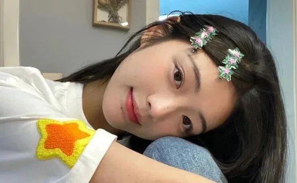 异性之间，如果女人主动跟你这样说话，那么说明“她想你了”