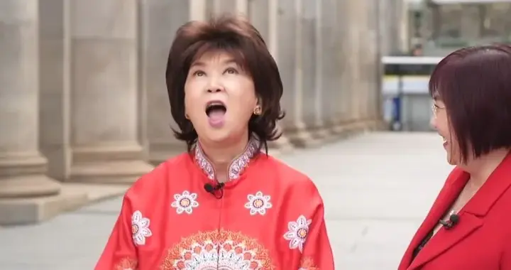 72岁朱咪咪瘦成纸片人引担忧！和陶大宇聚餐，亲自澄清健康传闻