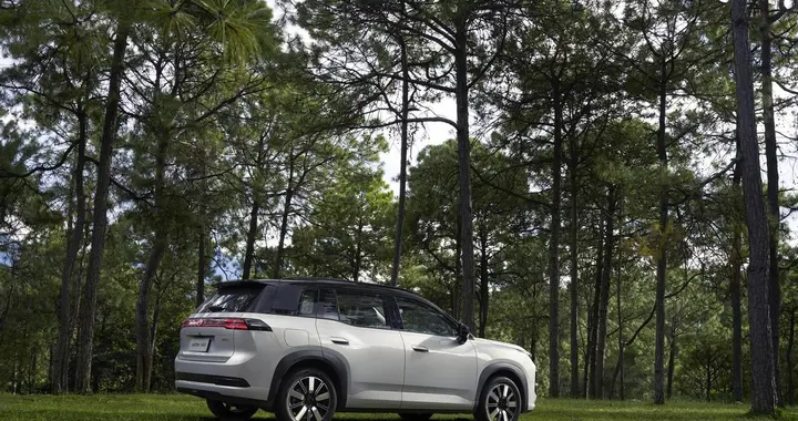 埃安i60凭什么成为十万级颜值标杆？