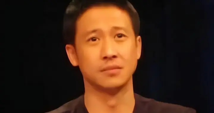 国家一级演员张国强，因穷被前妻抛弃，后娶郭京飞前任现在很幸福