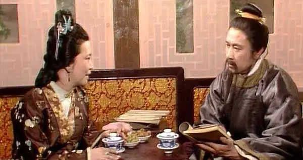 贾政和王夫人，夫妻关系如何？