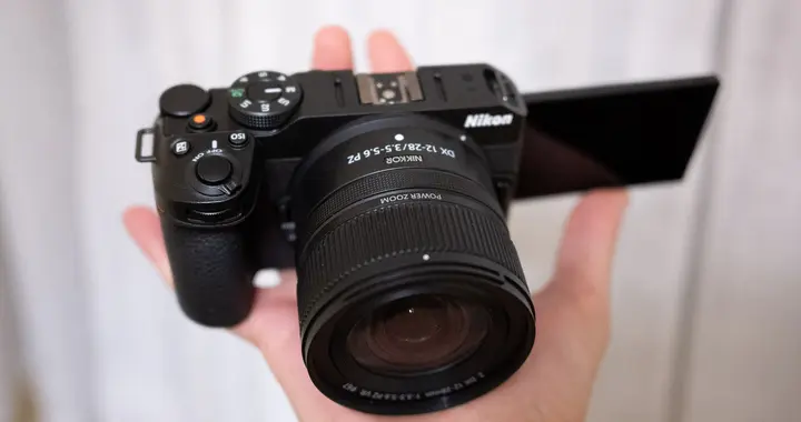 尼康 Z DX 12-28mm f/3.5-5.6 PZ VR 评测｜...