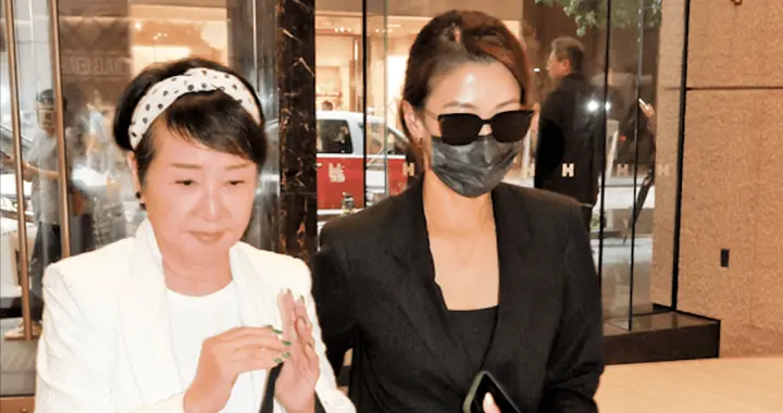 谢婷婷带儿子赶回香港，谢贤临终前见到外孙，原计划三代同堂庆生