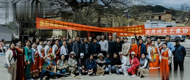 河北邯郸峰峰矿区民协走进涉县革命老区进行慰问演出