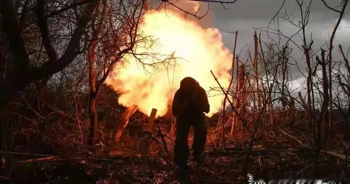 泽连斯基不服输硬扛！4个月丢失1700平方公里：68万俄军多路突击