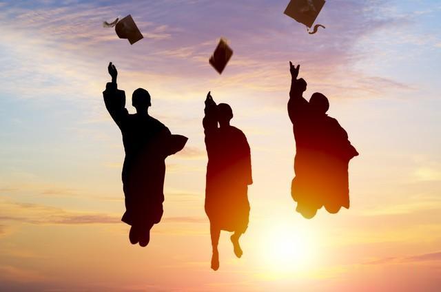 高考：从“独木桥”迈向“立交桥”