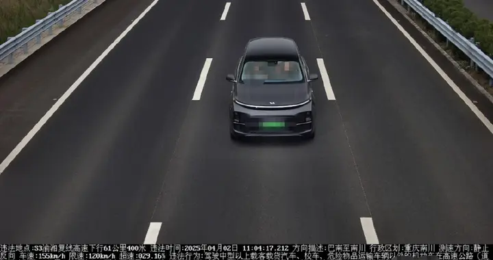 高速老老实实跑120，一路却被人不停超车，他们为何不怕超速？