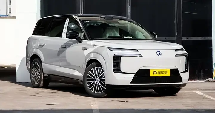 续航焦虑彻底终结？230km纯电、1300km综合，这台新车把同级逼急