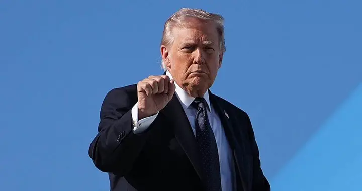 特朗普登机前，美国两党议员联手，通告白宫，不许和中方达成协议