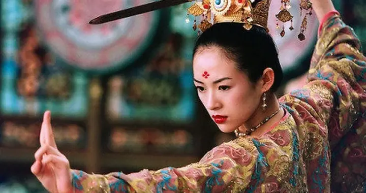 同样是演"女侠", 把庄达菲、陈丽君和章子怡放一起看, 差距就出来了