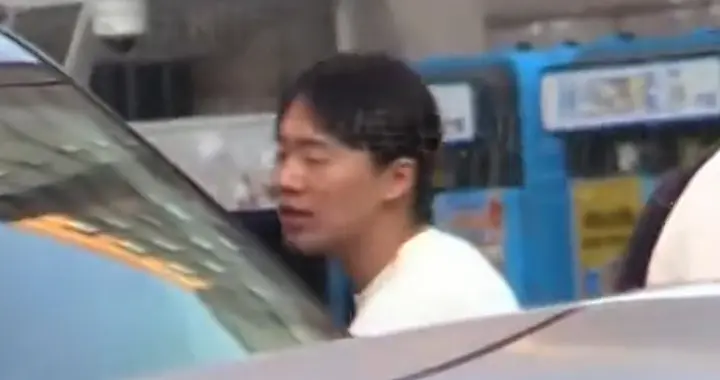 狗仔喊了“贵公子”，结果拍到郭麒麟在吃麻辣烫