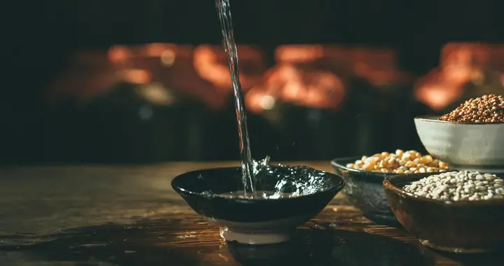 白酒再次被关注！医生发现：心梗病人喝白酒，不用多久或有5变化