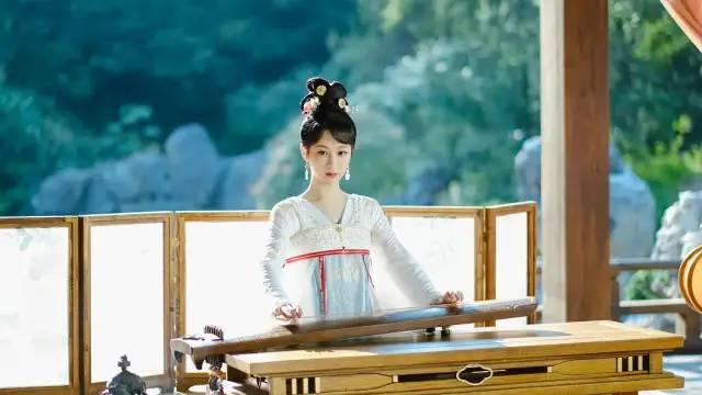 《长相思》：小夭的情欲都给了相柳