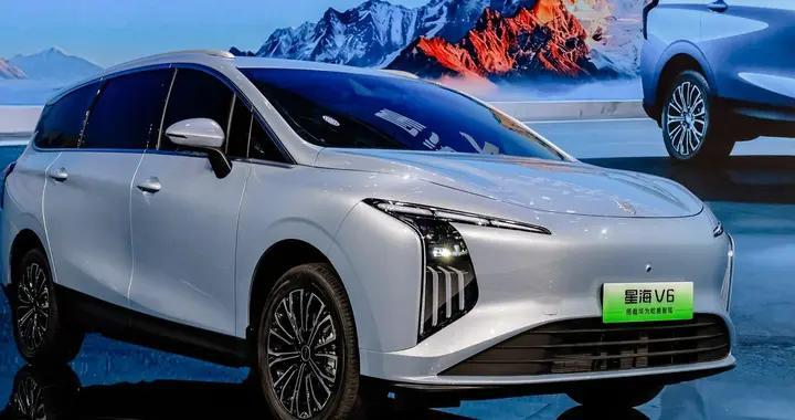 华为乾崑智驾飞入寻常百姓家，星海V6重新定义“大六座”