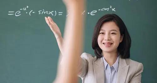 特级教师本就少得可怜，为什么还有校长书记在其中