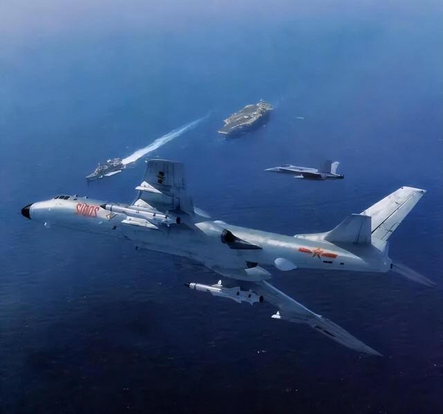 轰-6K部队立大功：里根号航母南海紧急转向，疑似被轰-6K低空锁定