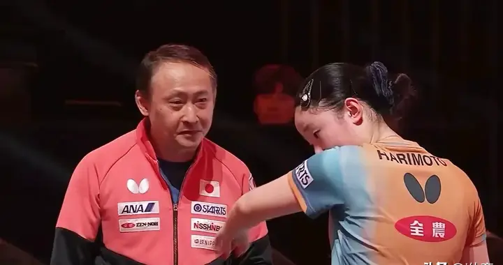 张本宇愁坏了：儿子世界排名一路下滑，女儿被王曼昱“八连杀”！