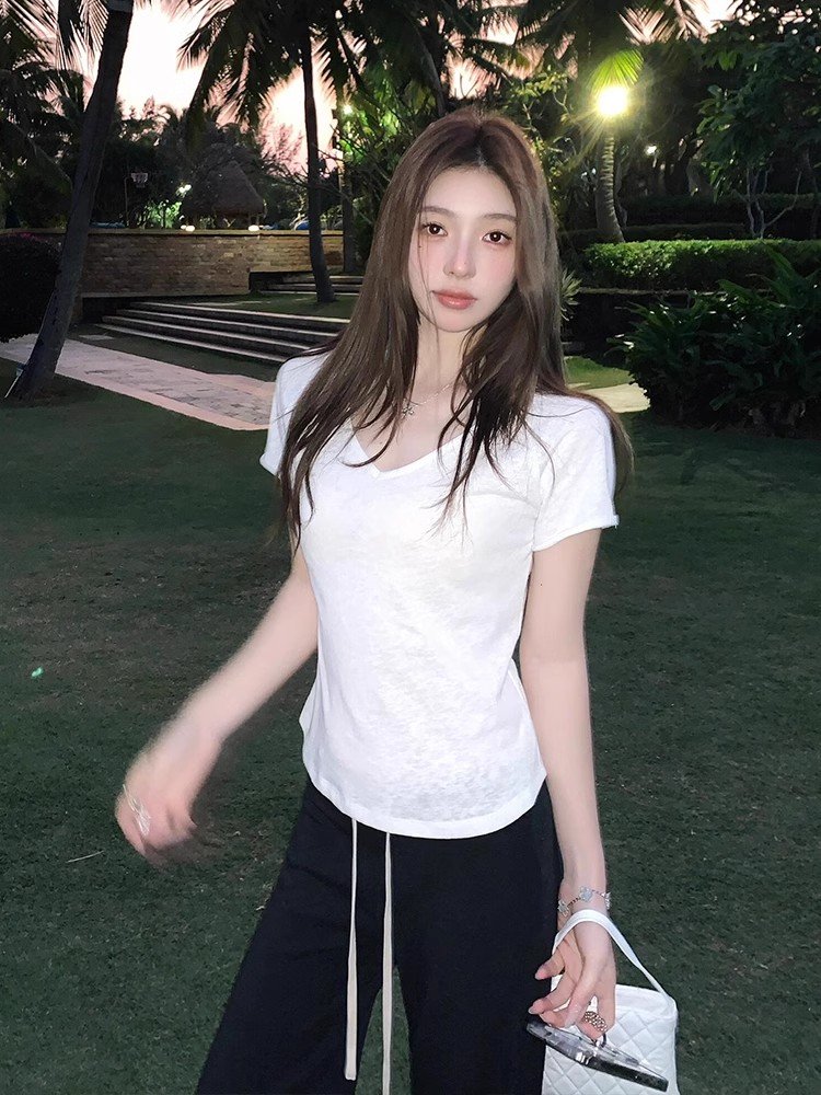 韩系白色v领冰丝正肩短袖t恤女夏季甜辣小