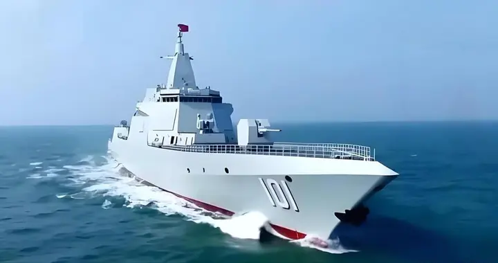 凌晨6点，外舰在西太平洋突袭我军编队！南昌舰立即狠狠亮剑驱敌