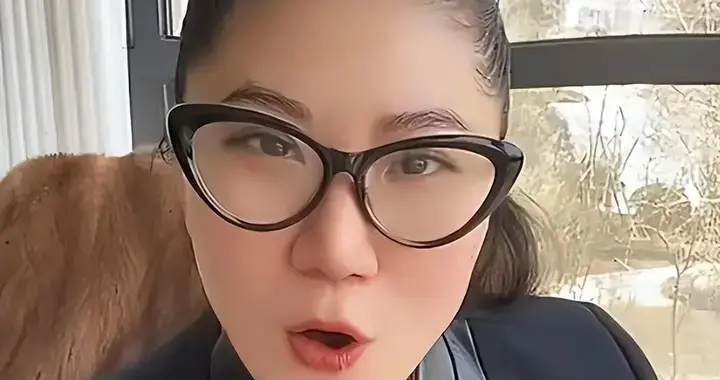 彻底凉凉！谢贤前女友狼狈退场，曝谢霆锋王菲隐私，被全平台封号