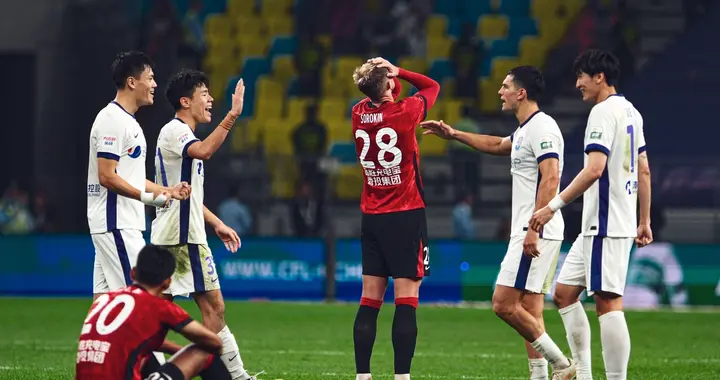 随着成都0-1大连4-0，中超争冠形势改写 极端情况：成都3连败丢冠