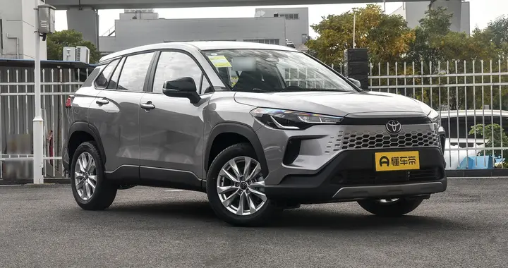 丰田又上新车！配第五代双擎，油耗4.56L，续航超900km