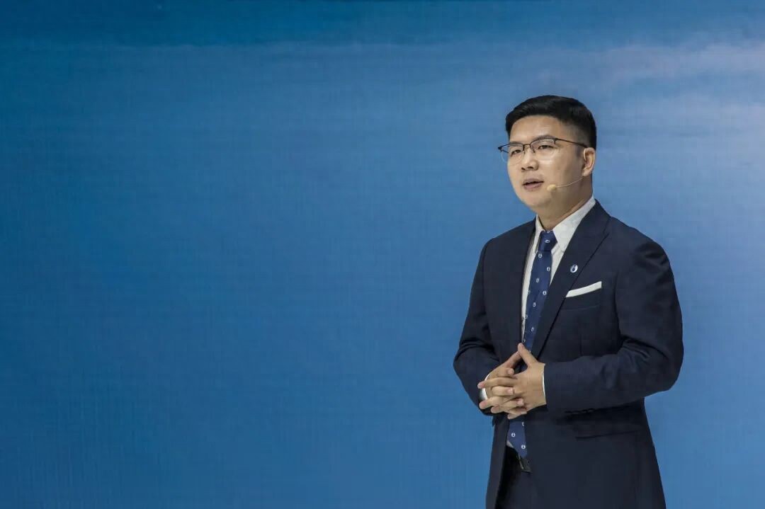 赵长江出手，智界换了个活法？