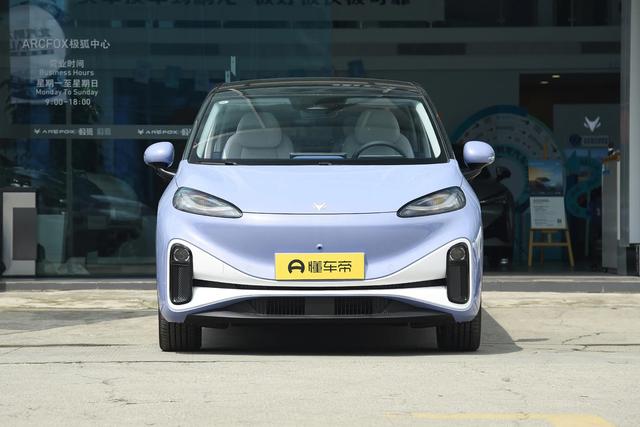 13万多买台家用MPV，续航500km，支持快充，适合二孩家庭？