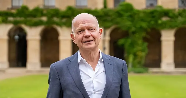 前英国外长：今天的欧洲就是当年的晚清，我们的百年屈辱近在眼前