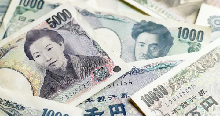 负债率250%仍强推减税！两年减收10万亿，高市哪管身后洪水滔天