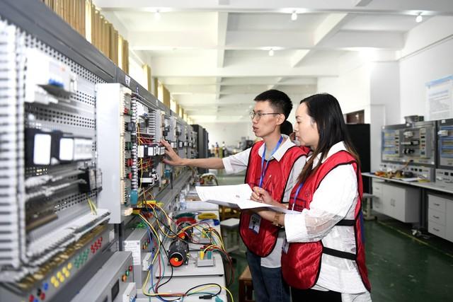 深度分析电子信息类行业