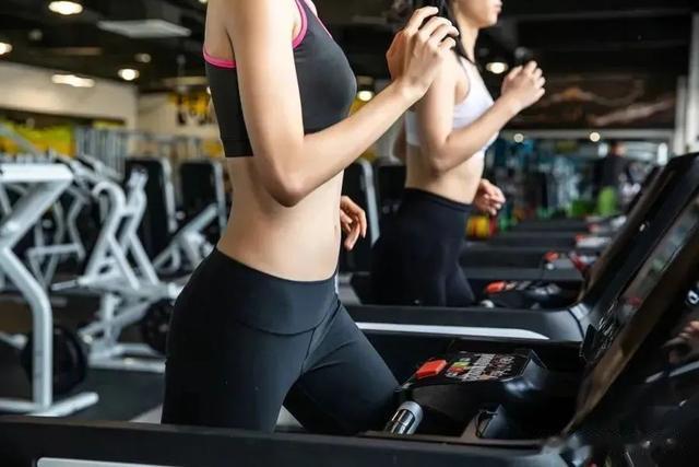 想要心脏健康，任何运动都行，哪怕是睡觉，都比久坐好