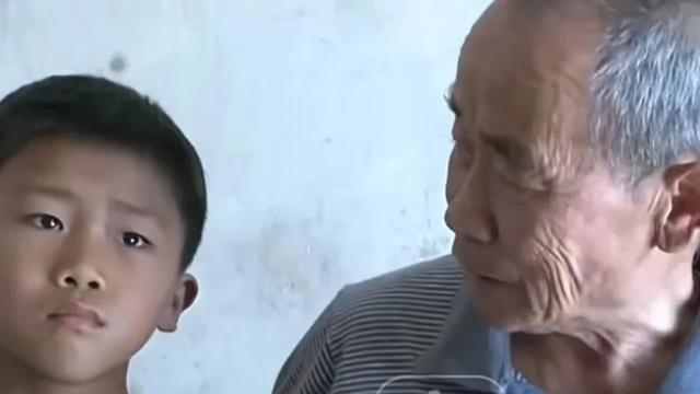 旭日祥瑞：怕爷爷去世，河南9岁男孩每天偷