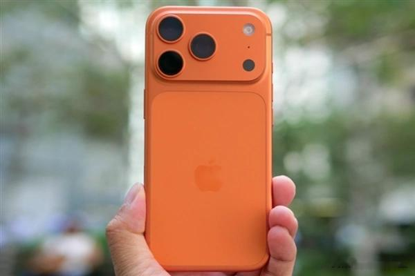 iPhone 17降价上热搜，官网却在悄悄涨价  部分授权店叠加优惠和...