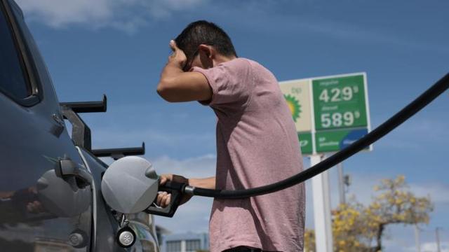 老五服饰：民主党领袖舒默：美伊冲突推高美